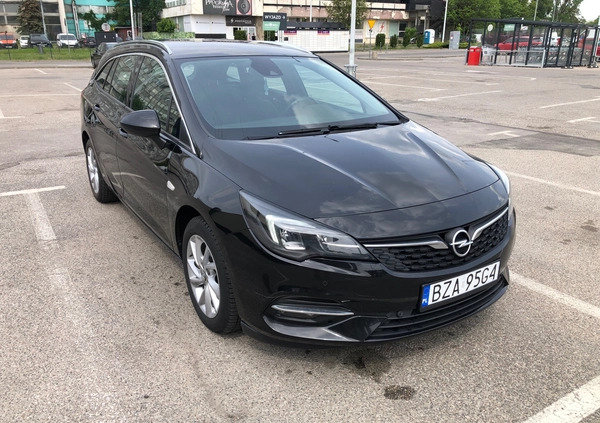 Opel Astra cena 47000 przebieg: 144308, rok produkcji 2019 z Warszawa małe 92